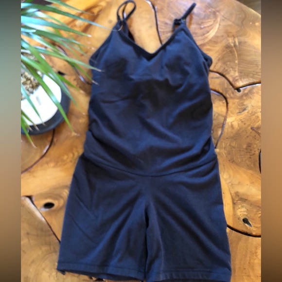 Old Navy Active Powerchill Maternity Nursing Romper in Black - Picture 2 of 6